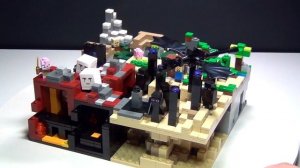 LEGO Minecraft Micro World Collection - BrickQueen