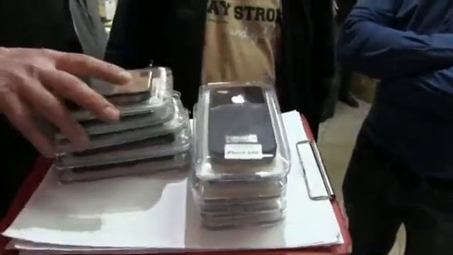 В Кирове торговали контрафактными аксессуарами для iPhone смотреть онлайн