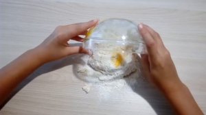 Пластилин Play doh своими руками. Тесто play doh. Рецепт плей до.