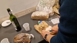 Эдита накормила целый Коллектив Подарки в Риге