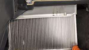 How to Replace Cabin Air Filter 01-07 Volvo V70