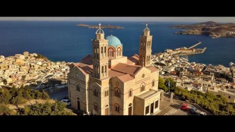 Яхтинг в Эгейском море. Переход на яхте Додеканес - Спорады - Киклады - Афины