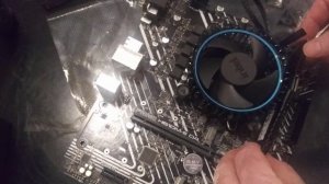 Installing I5-12400f into Asus H610M-E D4 motherboard 12th gen cpu 12400 13400, installation