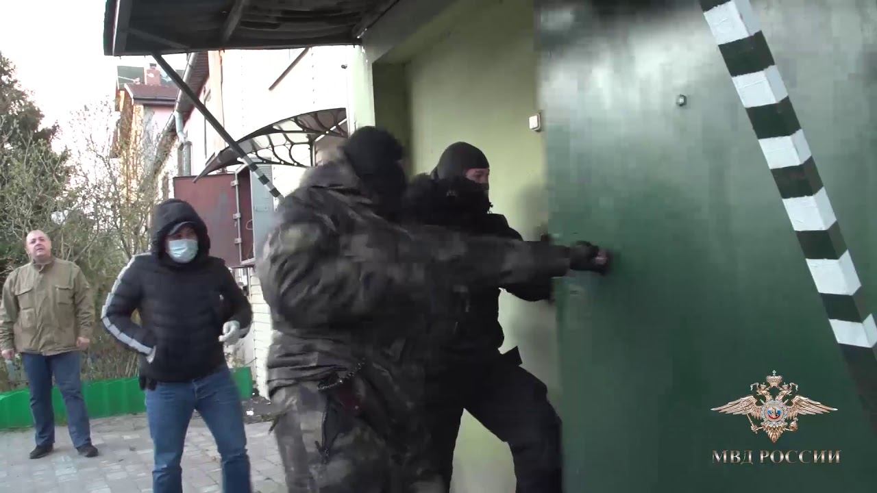 Нападение на калининград. Задержание в Калининграде полицейского. Нападение на Калининградскую область.