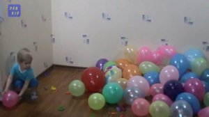 Baloons воздушные шарики лопает много воздушных шаров mange beaucoup de ballons Blows balloons