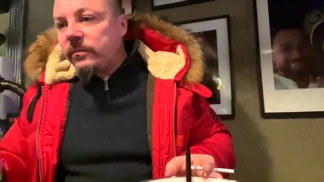 Красавица-фанатка. Подарил Андатре кольцо. Вышел на Охоту. Предложили дорожку в туалете. смотреть онлайн