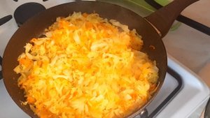 Нежные как пух пирожки с молодой капустой