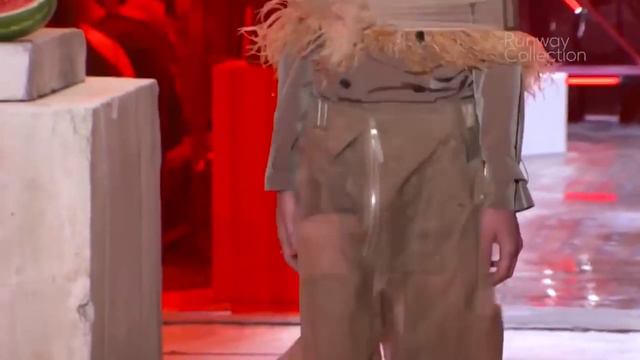 Безумные модные показы 2024 для поднятия настроения. Fashion show with style and humor (18+)