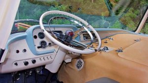 Микроавтобус из СССР, который хотели купить американцы, это ЗИЛ-118.