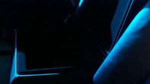 Видео: Как опустить и поднять подлокотник Porsche Cayenne, Порше Кайен