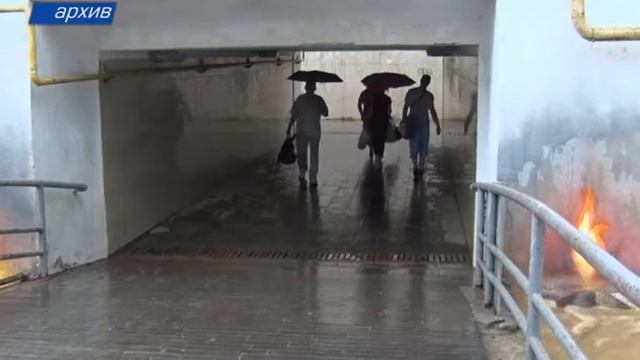 Дожди, грозы и крупный град в Крыму - штормовое предупреждение смотреть онлайн