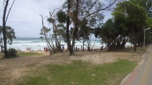 Отпуск на Пхукете. Пляж Ката. Волны.