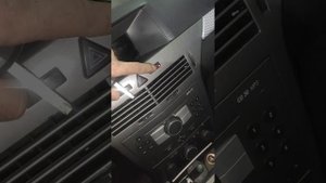 Opel Astra H: не працює ЦЗ, помилки B3130 та B3135