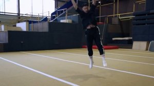 ТРЮК МНЕ ЗАПИЛИ / Трикинг / Урок 6 — backside 900 / отход с колеса / arabian flip