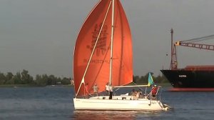Яхта Ольга Херсон первый выход на воду геннакер
