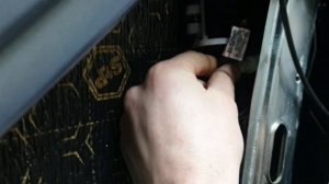 Как снять наружную ручку двери на BYD Tang.