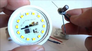 Супер БЛОК ПИТАНИЯ для Светодиодов из Филаментной лампочки Электрик Гений Лайфхаков об этом не знали