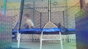 Как сделать переднее сальто на батуте