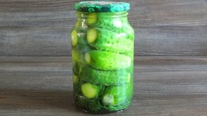 Огурцы с морковной ботвой на зиму