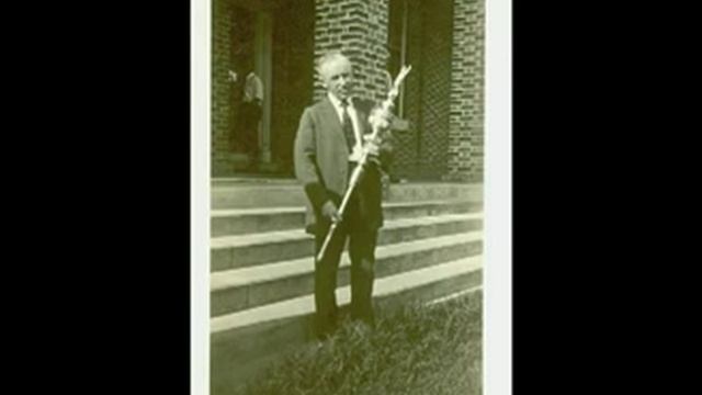 Earl Gregg Swem смотреть онлайн