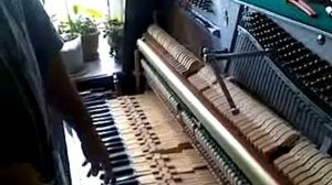 Tuning upright piano use T-bar. Как самостоятельно настроить пианино"БЕЛАРУСЬ"