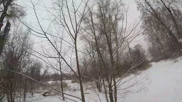 В деревню на лыжах. Идём включать воду смотреть онлайн