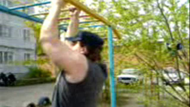 Тренировка на турнике смотреть онлайн