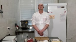 Как приготовить "Котлеты из говядины" и "Рис с овощами" в школьной столовой