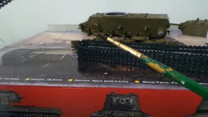 Окраска пластиковых траков с нанесением ржавчины.