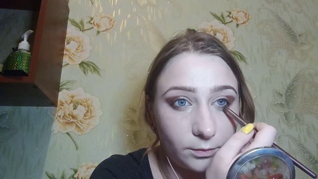 Жёлтый макияж палеткой Ruby Rose happiness смотреть онлайн