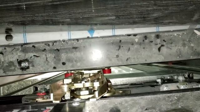Лифт со стеклянными дверями или мелкий ремонт лифта
