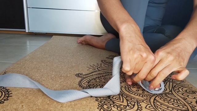 ЙОГАТЕРАПИЯ СТОП. Помощь при неровности пальцев ног. #йогатерапия #йогатерапиястоп #здоровьеног смотреть онлайн