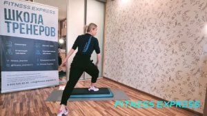 Варианты введения в хореографию step шагов: twist, pirouette, change, jump