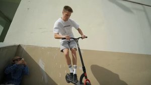 ДЁРТ САМОКАТ НЕ ВЫДЕРЖАЛ НАШ СТРИТ - ЕМУ УЖЕ ОЧЕНЬ ПЛОХО