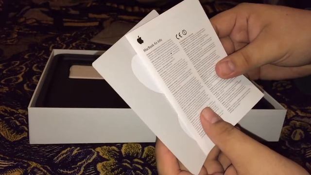 Apple MacBook Air 13 inch Unboxing (2015 model) смотреть онлайн