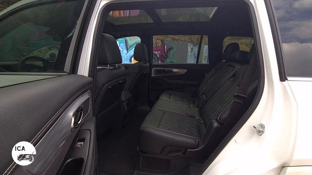 The Footballer SUV Is Back - GAC GS8 Hybrid Flashes The Bling And Has Space For A 7-A-Side Team смотреть онлайн