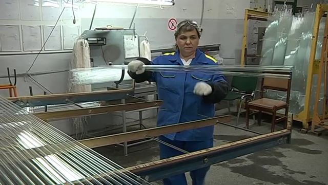 Роман Старовойт посетил Курский завод медстекла смотреть онлайн