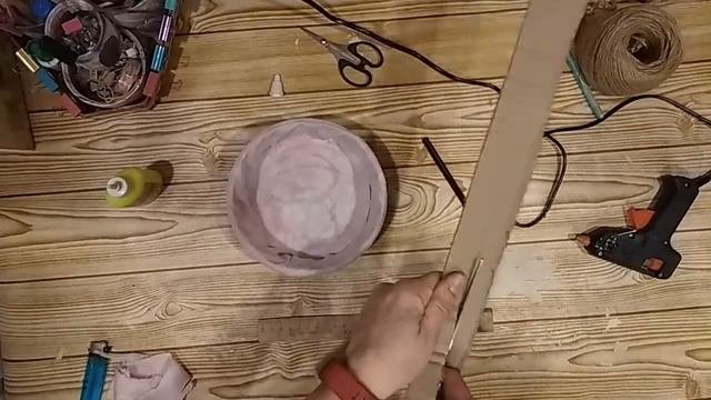 КОРЗИНОЧКА ДЛЯ ПАСХАЛЬНЫХ ЯИЦ ИЗ ПЛАСТИКОВОЙ БАНКИ. КОРЗИНКА ДЛЯ ПАСХАЛЬНЫХ ЯИЦ СВОИМИ РУКАМИ