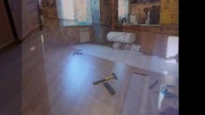 Установка дверей.Укладка ламината
