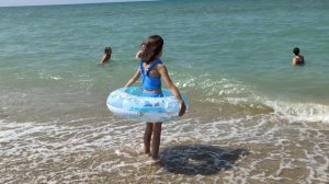 4Д Четыре девочки. Отдыхаем на море, загораем, купаемся. Вязовая роща #море #Крым #НастяиМилана