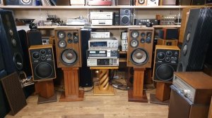 SANSUI SP-4000A v/s TELEFUNKEN TLX 3 PROFESSIONAL