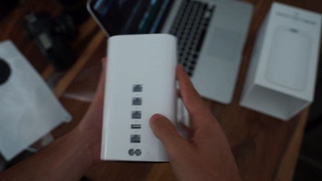 Deballage et installation dune Time Capsule 2013