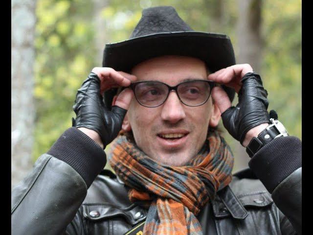 Руководитель ПСО "Сальвар" Юрий Василевич судится с шоуменом Андреем Малаховым.