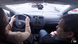 Первый выезд в город. Обучение вождению.