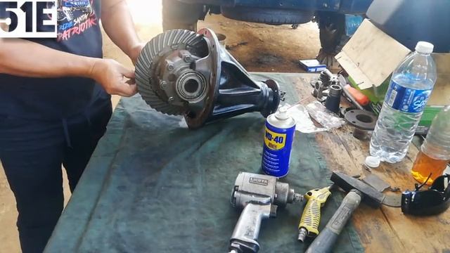 How to rebuild lc80 rear axle(differential) #Ranau #tutorialyoutube