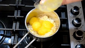 МЕДОВЫЙ ТОРТ без раскатки коржей / Медовый бисквит