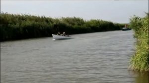 Сделали лодку. Испытываем на плавучесть.