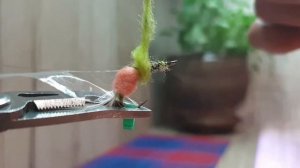 МУШКА ДЛЯ РЫБАЛКИ из подручных средств