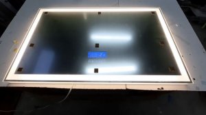 Зеркало для ванной с подсветкой и часами 500х800