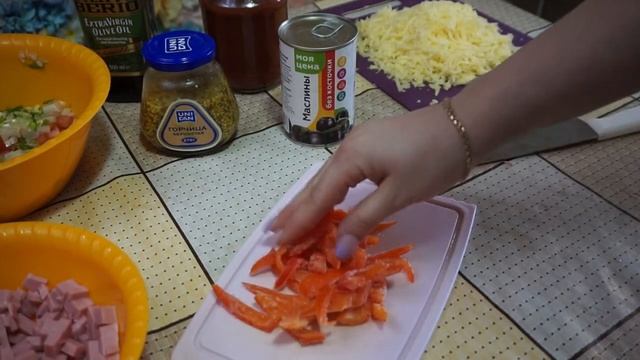 КАЛЬЦОНЕ - ПРОСТОЙ РЕЦЕПТ ОЧЕНЬ ВКУСНОЙ ПИЦЦЫ.